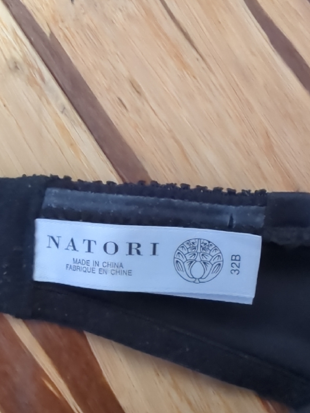 Natori Black Strapless Push-Up Bra - Smooth - Picture 2 of 4